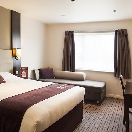 Premier Inn 할로 외부 사진
