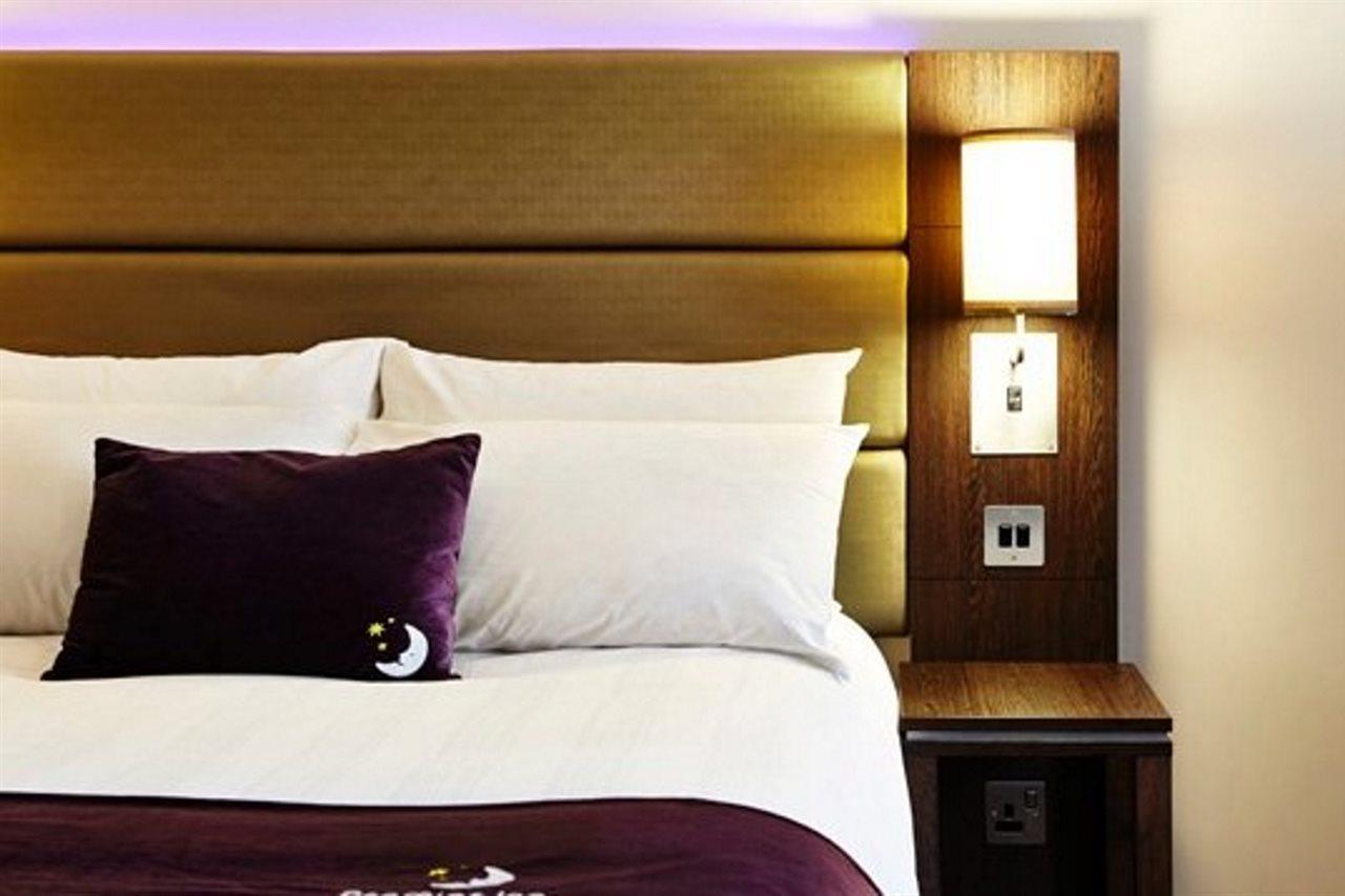 Premier Inn 할로 외부 사진
